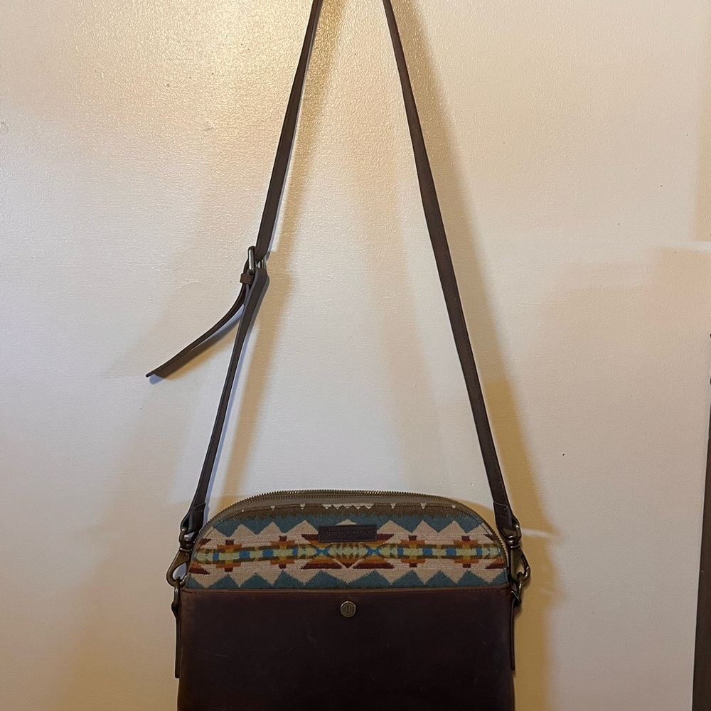 Pendleton Solstice Canyon Wool/Leather Crossbody … - image 2